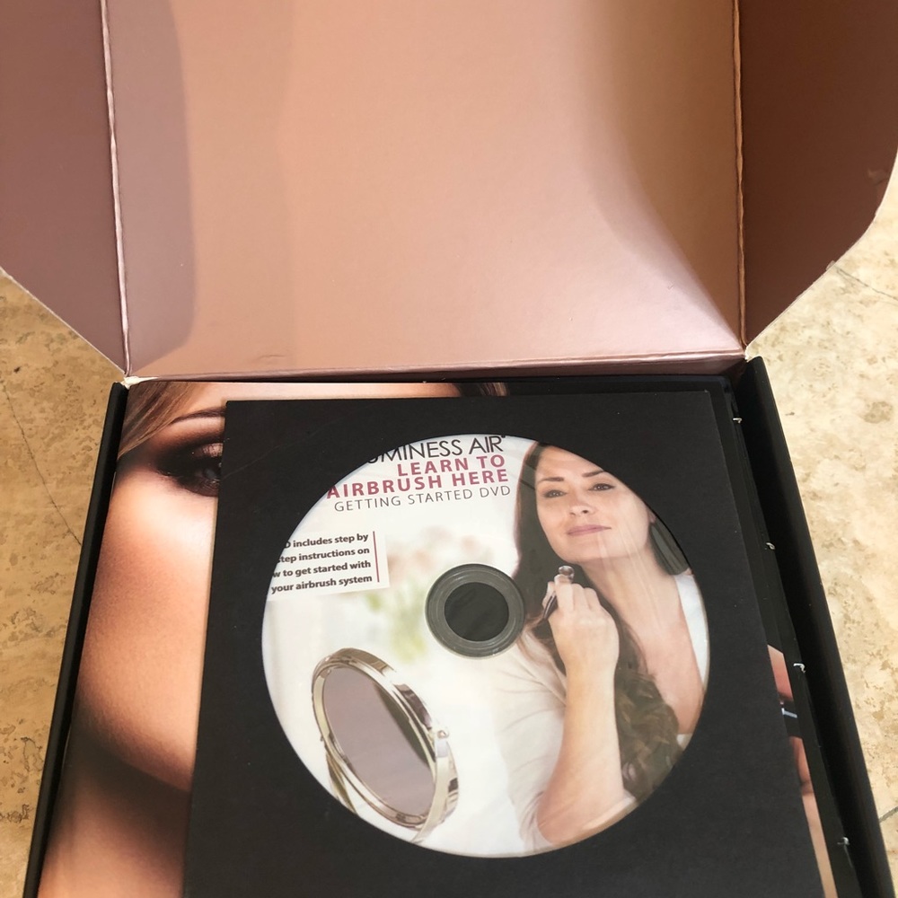Luminess airbrush make up - Picture 4 of 5